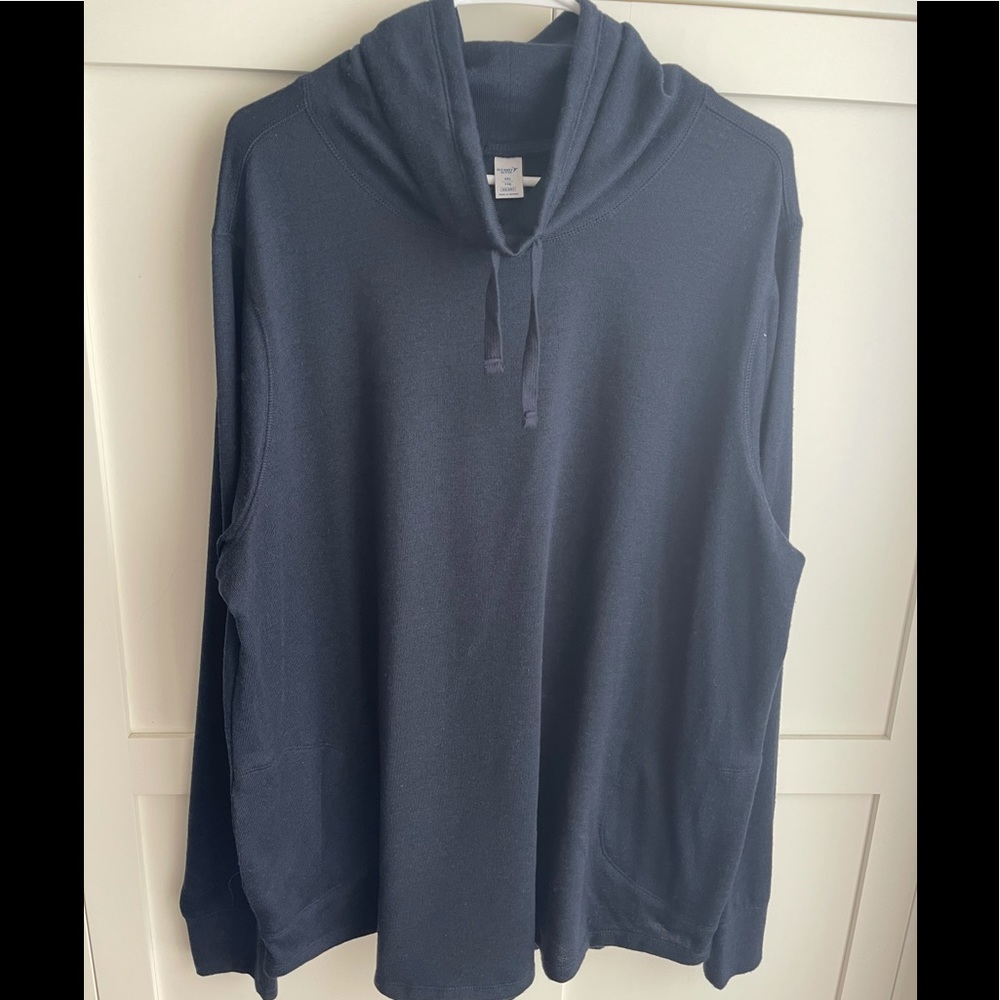3/$15 Old navy active Pullover